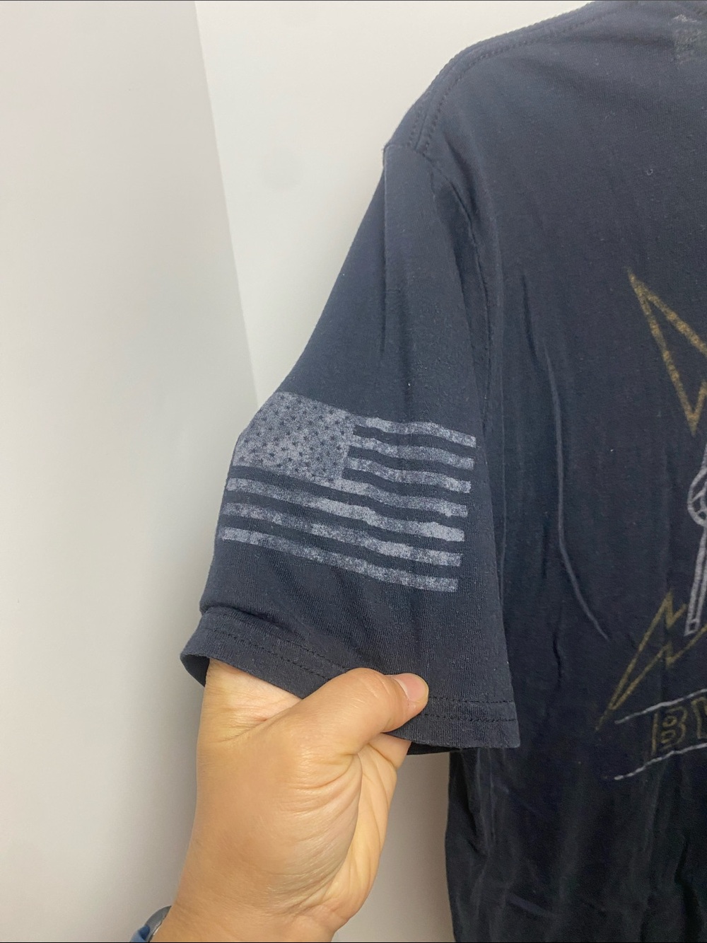 Under Armour Men’s Navy Freedom Graphic Short-Sleeve Tee - Picture 4 of 4